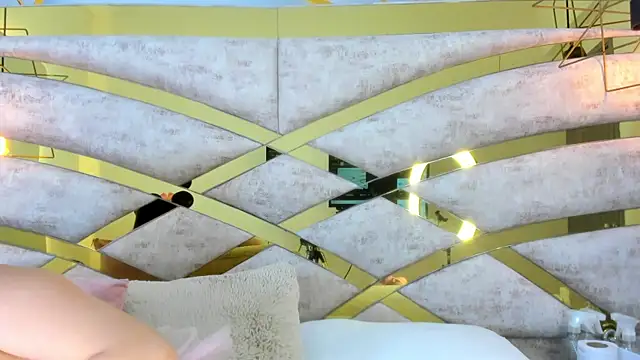 Sofiia Rossee  online show from 01-11-26, 08:38