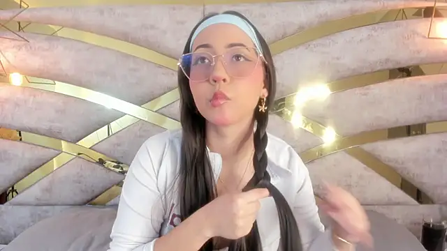 Sofiia Rossee  online show from 11-05-25, 08:23