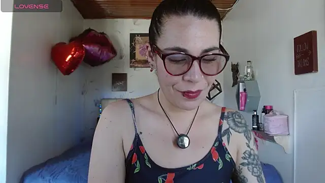 mia velvet1 online show from 04-26-26, 03:20