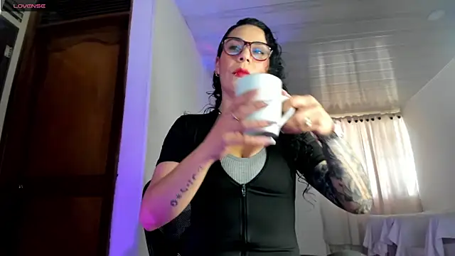 mia velvet1 online show from 05-26-26, 01:53