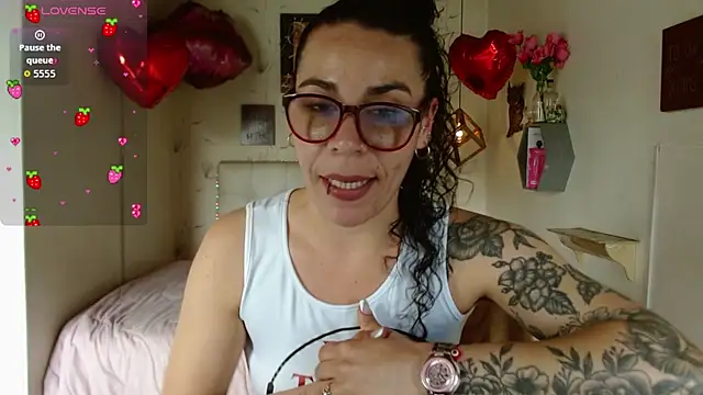 mia velvet1 online show from 04-07-26, 03:25