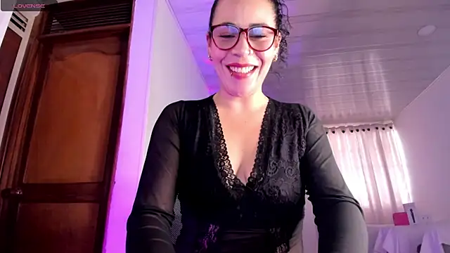 mia velvet1 online show from 05-14-26, 01:30