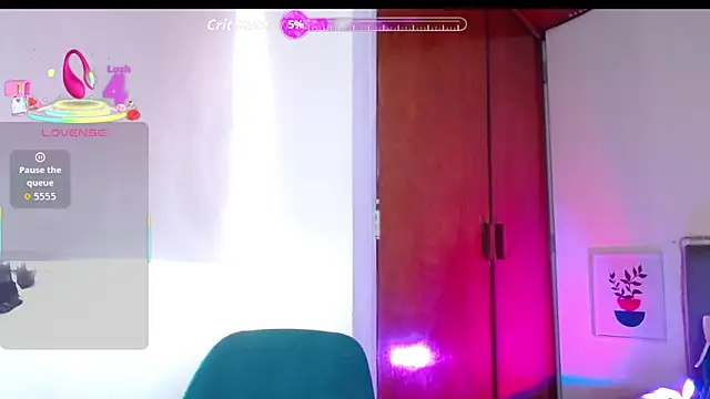 Rose Thompson1 online show from 10-04-25, 01:34