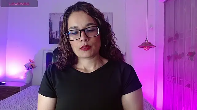 Rose Thompson1 online show from 05-14-26, 01:19