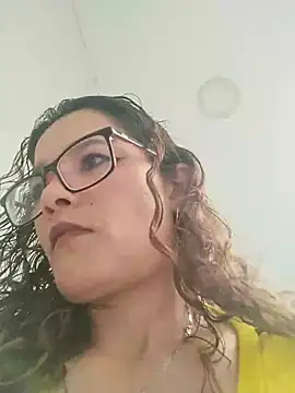 Snapshot of Rose_Thompson1 chatting on 07-03-26, 01:28 Rose Thompson1 online show from 07-03-26, 01:28