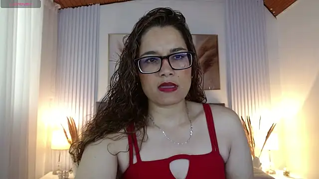 Rose Thompson1 online show from 05-19-26, 01:40