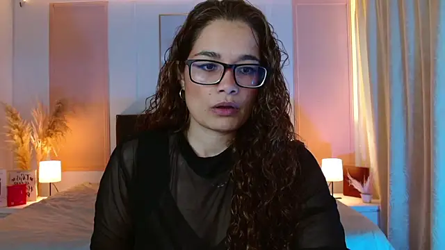 Rose Thompson1 online show from 05-20-26, 01:41