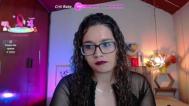 Rose Thompson1 online show from 10-06-25, 01:45