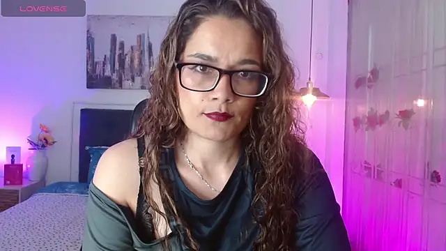 Rose Thompson1 online show from 05-11-26, 04:04