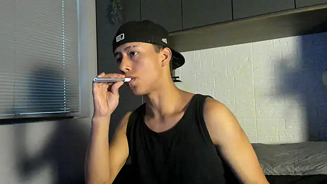 labrinthteasing online show from 03-22-26, 02:07