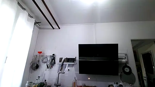 Snapshot of Berg_Boy chatting on 07-11-26, 04:46 Berg Boy online show from 07-11-26, 04:46