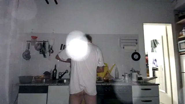 Berg Boy online show from 10-28-25, 04:35