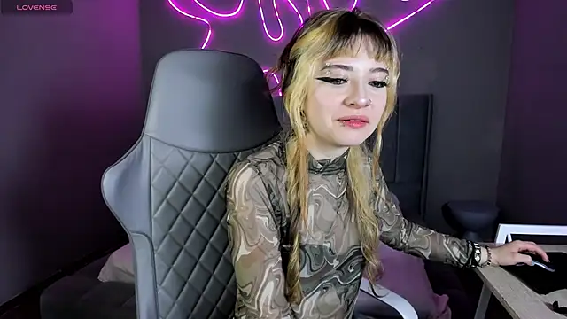 Miyuki wolf online show from 04-09-26, 01:17