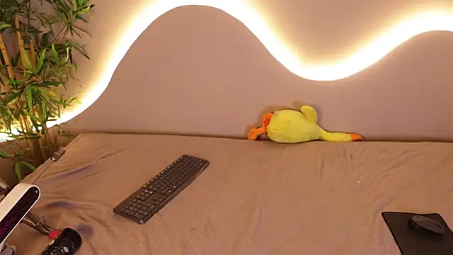 Miyuki wolf online show from 03-06-26, 01:22