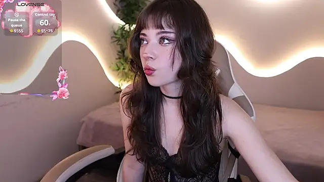 Miyuki wolf online show from 11-12-25, 08:45