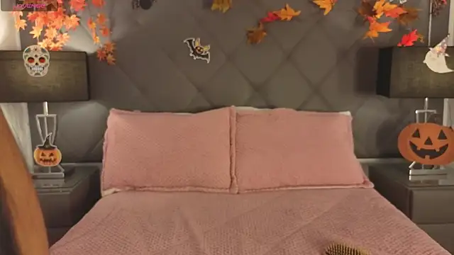 Alexa Madisson online show from 10-28-25, 09:14