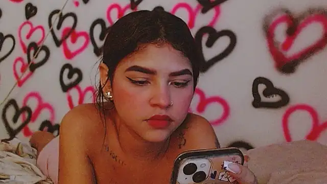 kityy playful online show from 10-25-25, 07:58