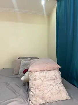 Ivelleee  online show from 09-11-25, 11:38