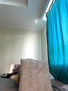 Ivelleee  online show from 10-16-25, 07:55