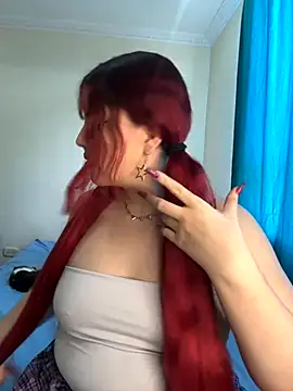 Ivelleee  online show from 09-18-25, 07:28