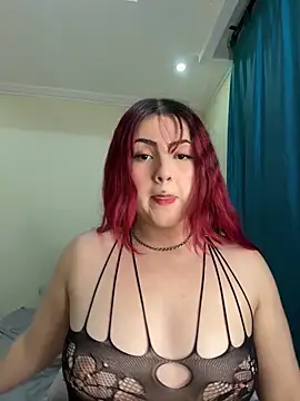 Ivelleee  online show from 10-18-25, 11:51