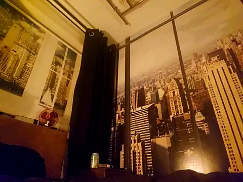 Snapshot of LKC94 chatting on 09-10-25, 11:59 LKC94 online show from 09-10-25, 11:59