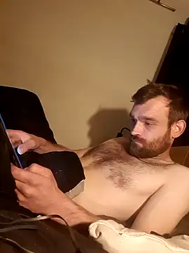 Snapshot of LKC94 chatting on 10-08-25, 03:19 LKC94 online show from 10-08-25, 03:19