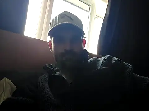 Snapshot of LKC94 chatting on 10-04-25, 10:50 LKC94 online show from 10-04-25, 10:50