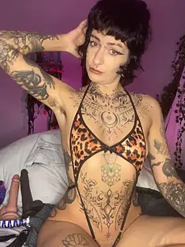 Snapshot of littleinkedblaise666 chatting on 06-16-26, 08:20 littleinkedblaise666 online show from 06-16-26, 08:20