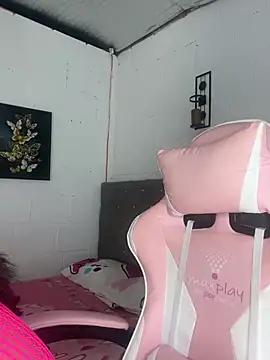 emily  sweet   online show from 08-05-26, 10:09