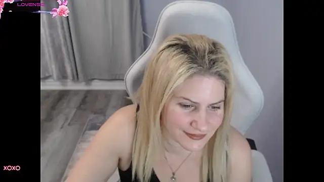 BellaStar84 online show from 10-15-25, 11:07