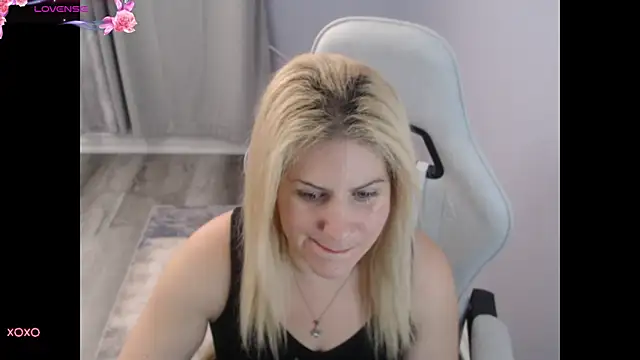 BellaStar84 online show from 10-10-25, 12:28