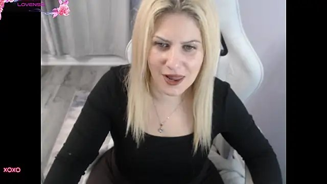 BellaStar84 online show from 10-20-25, 12:06