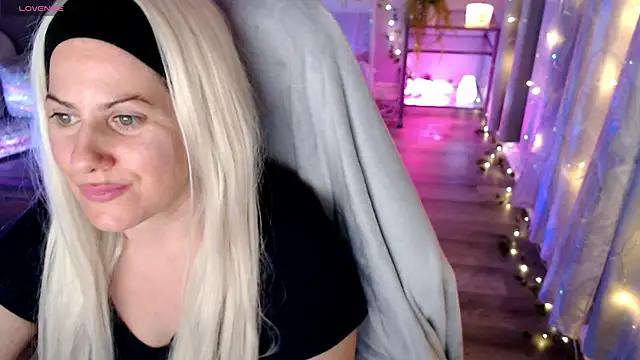 BellaStar84 online show from 03-11-26, 11:37