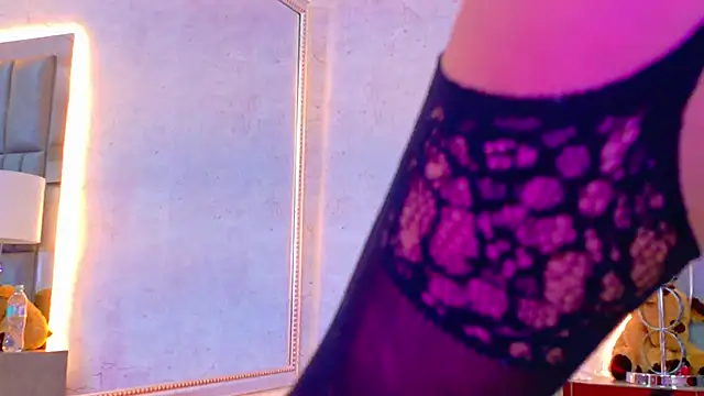 CamilaJohnston online show from 12-17-25, 09:42