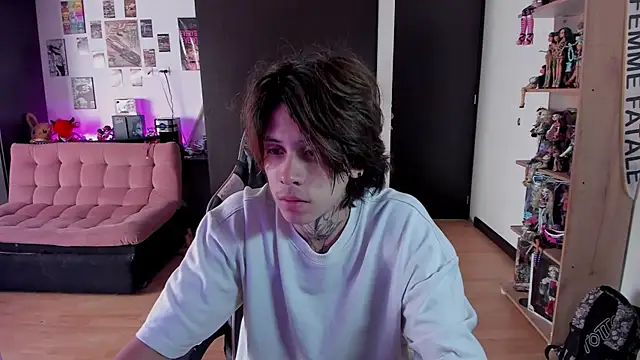 xIce Boy online show from 05-19-26, 01:18