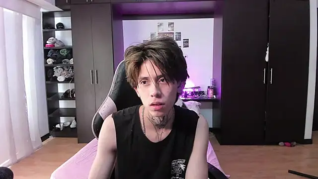 xIce Boy online show from 02-08-26, 01:09