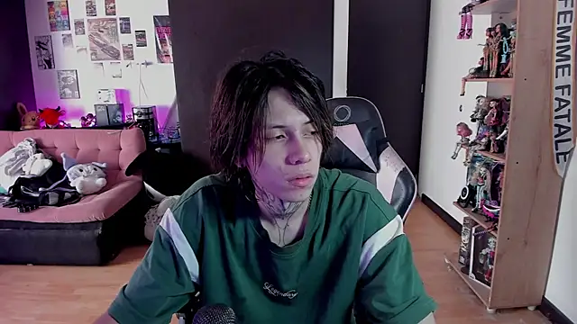 xIce Boy online show from 05-26-26, 03:54