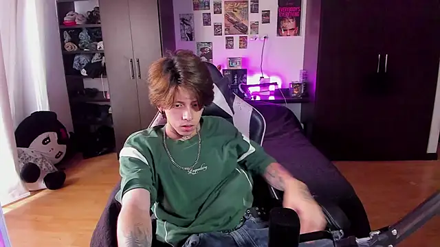 xIce Boy online show from 03-25-26, 02:27