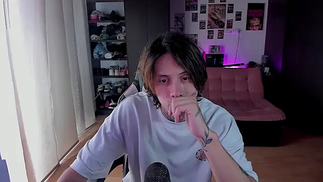 xIce Boy online show from 05-13-26, 07:32