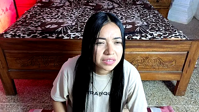 im mariham  online show from 10-19-25, 06:32