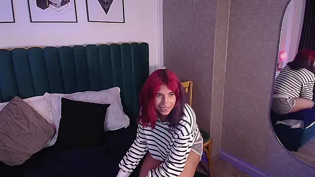 Snapshot of Karin_Ks chatting on 03-21-25, 06:16 Karin Ks online show from 03-21-25, 06:16