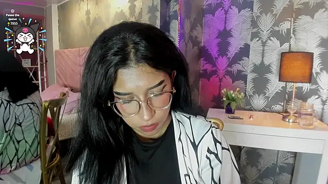 Karin Ks online show from 02-28-26, 03:17