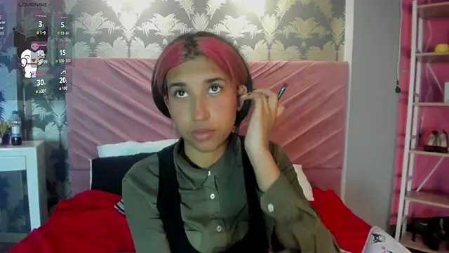 Snapshot of Karin_Ks chatting on 01-07-26, 03:22 Karin Ks online show from 01-07-26, 03:22