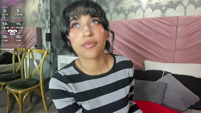 Snapshot of Karin_Ks chatting on 09-24-25, 06:58 Karin Ks online show from 09-24-25, 06:58