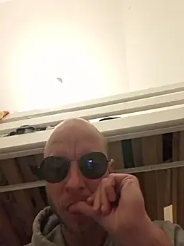 svenpfeifer online show from 05-17-26, 02:44