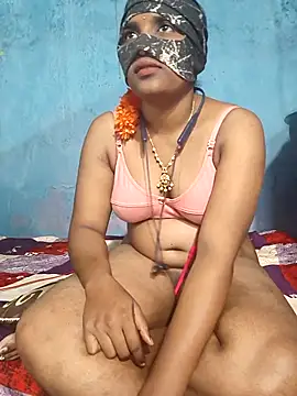 Snapshot of Teluguhotycoples chatting on 09-10-25, 02:16 Teluguhotycoples online show from 09-10-25, 02:16