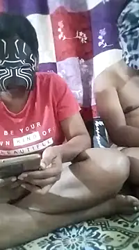 Snapshot of Teluguhotycoples chatting on 03-15-25, 05:04 Teluguhotycoples online show from 03-15-25, 05:04