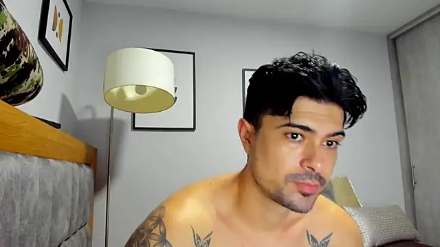 Dante Storm online show from 12-16-25, 02:27