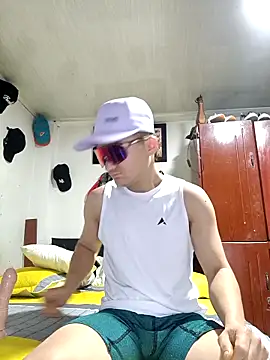 Snapshot of JuanMaty chatting on 03-09-26, 10:52 JuanMaty online show from 03-09-26, 10:52